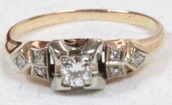 14 Kt Gold 1/3 ct T.W. brilliant cut natural mined 3 diamond Ring 1.5 grams (1 of 5)