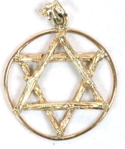14KT Gold Star of David Large Pendant 5.5 grams. (1 of 2)