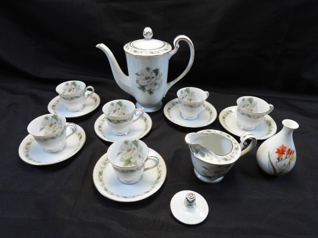 LOT OF NORITAKE China Coffee/Hot Chocolate Pot, 6 Cups and Saucers, Creamer, and a Bud Vase (1 of 7)