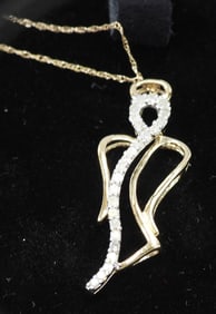 10 kt Gold Diamond Angel Pendant necklace 1.8 grams