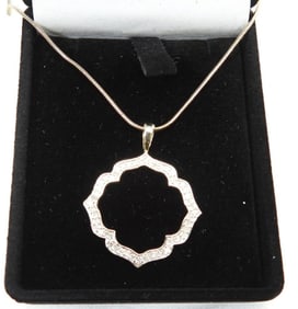 Sterling Silver large Natural Diamond Pendant necklace. 2.5 grams