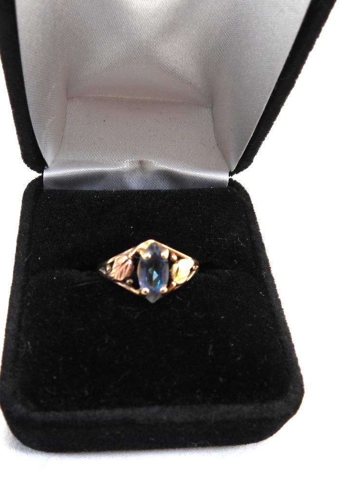 10kt yellow gold Amethyst Ring Sz 6.5 (1 of 3)