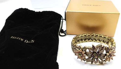 NEW HEIDI DAUS Crystal Floral Bracelet