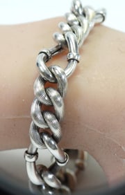 Sterling Silver Wide Link Bracelet 17.6 grams. 7.5"