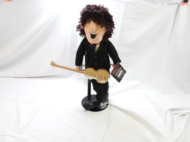 BEATLES FOREVER Paul McCartney APPLAUSE  Soft Sculpted Doll and Stand, 1987