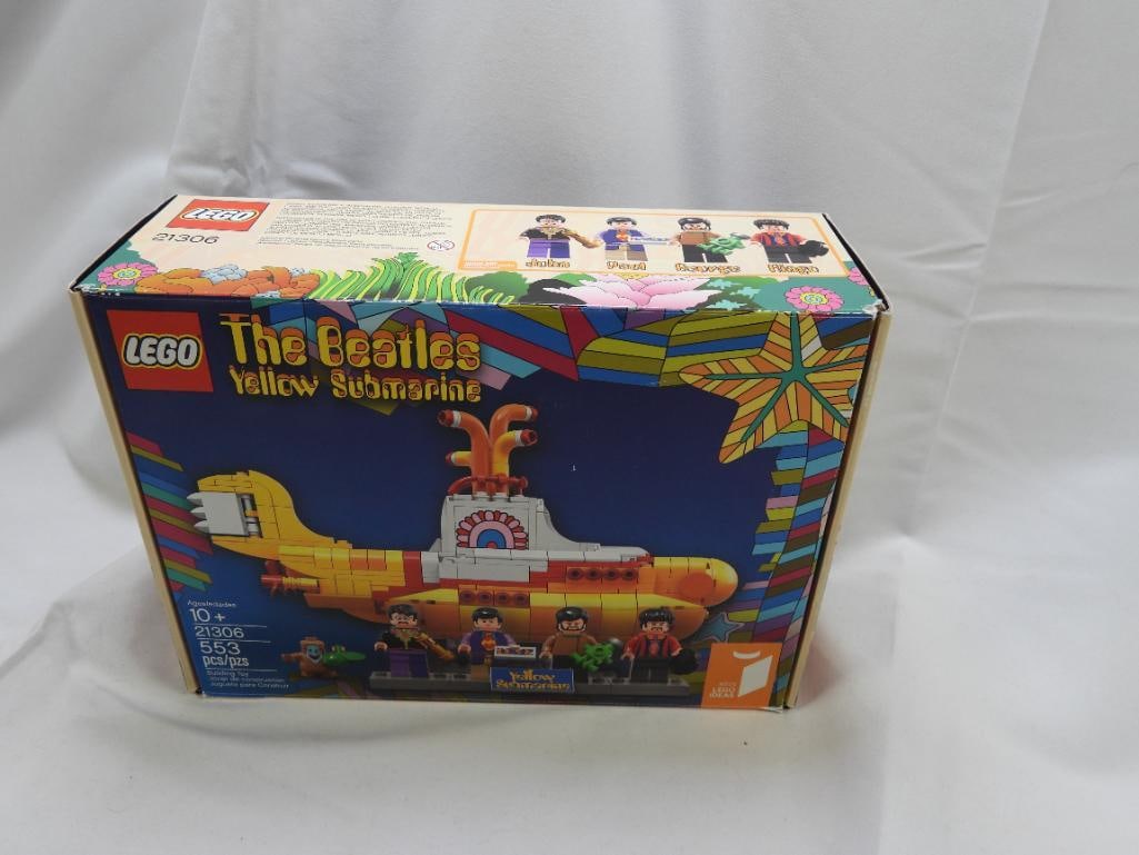 BEATLES LEGO Building Set, "Stage" Set, Unboxed, USED (1 of 4)
