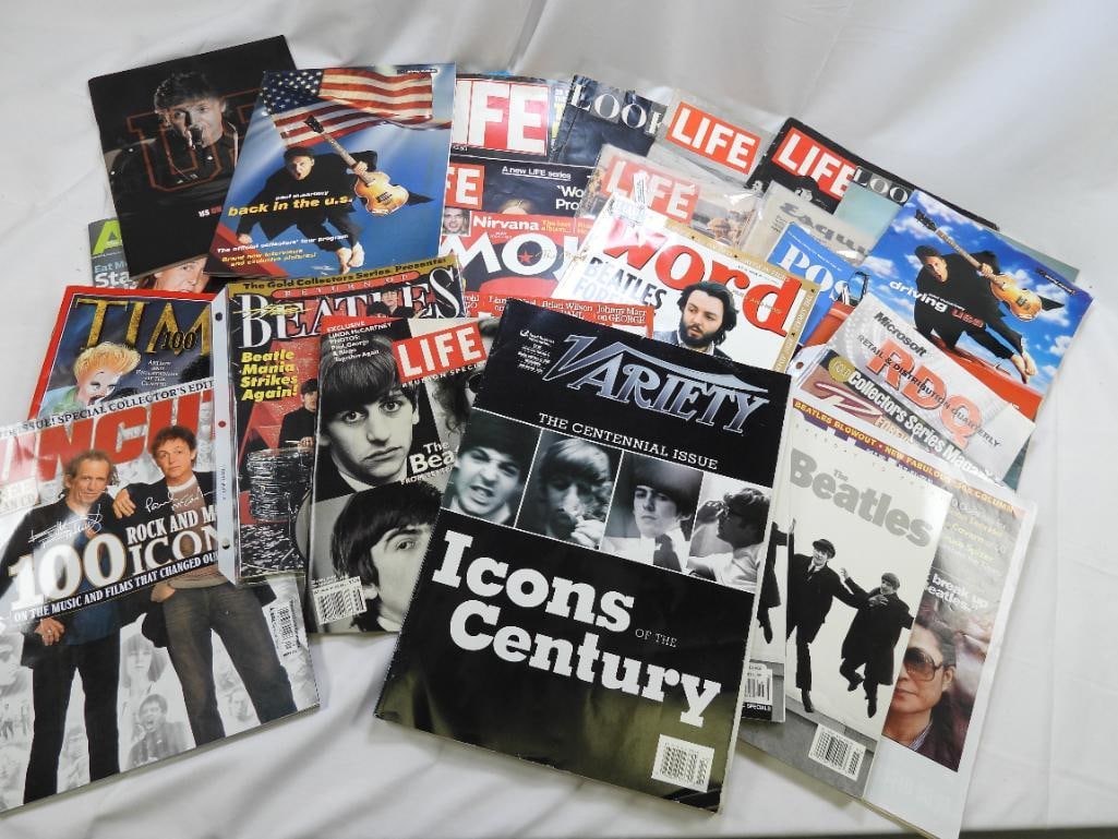 LOT OF BEATLES-Themed Magazines and Publications (1 of 7)