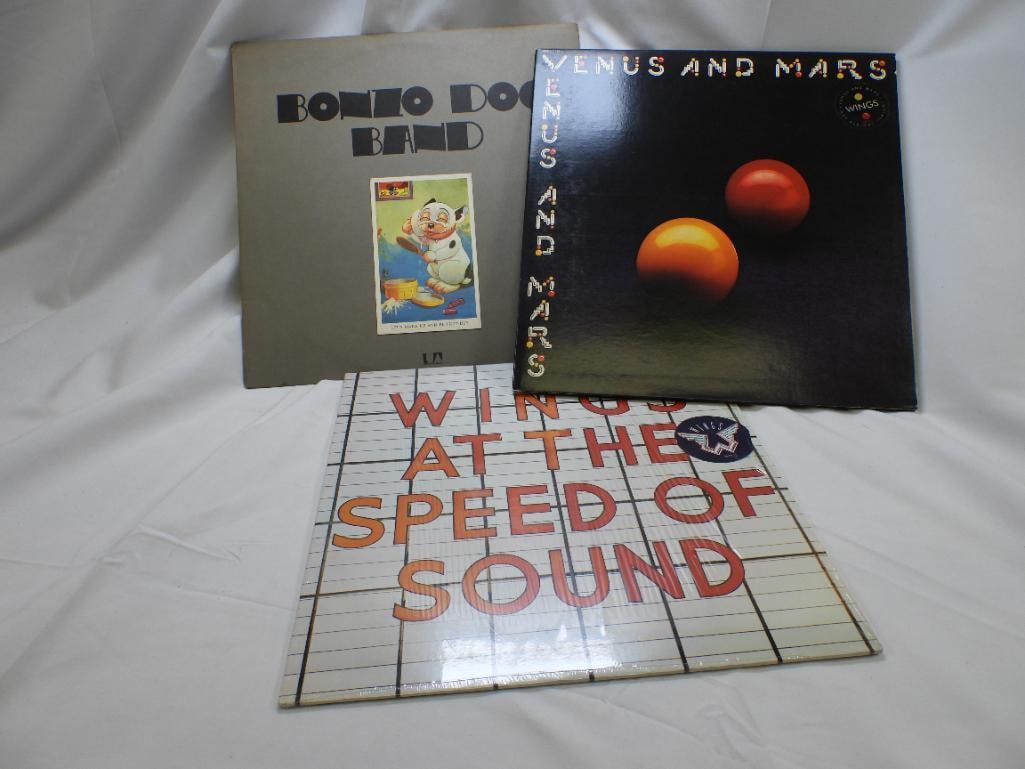 LOT OF 2 Paul McCartney and the Wings LP Albums (1 of 3)