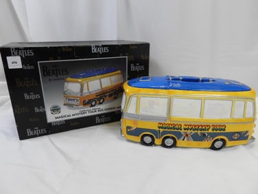 MAGICAL MYSTERY TOUR Ceramic Bus Cookie Jarby VANDOR, BOXED, NUMBERED