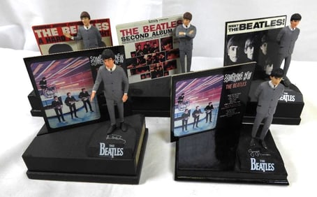 LOT OF 5 MEET THE BEATLES Figurines an Stands