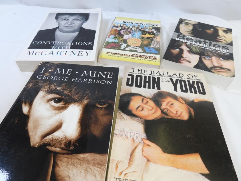 BEATLES LOT OF 5 used paperback books (1 of 5)