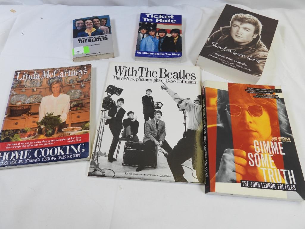 BEATLES LOT OF 6 used paperback books (1 of 5)