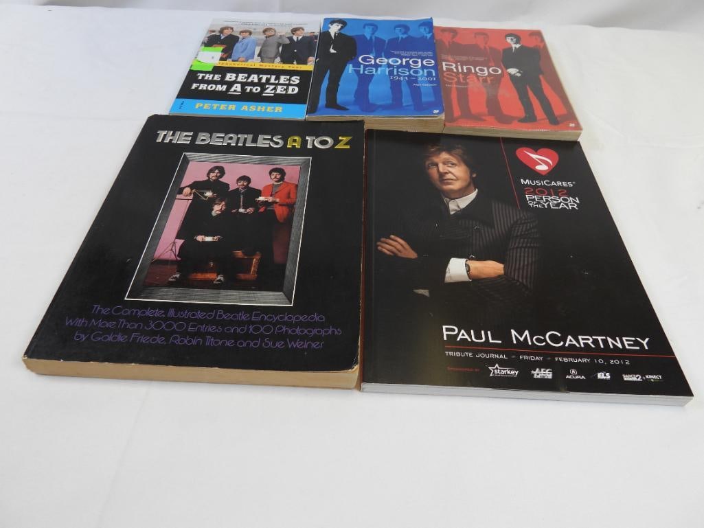 BEATLES LOT OF 5 used paperback books: BEATLES LOT OF 5 used paperback books: The BEATLES From A to Zed by Peter Asher, George HARRISON 1943-2001 by Alan Clayson, Ringo STARR by Allen Clayson, The BEATLES A To Z : The Complete Illustrated