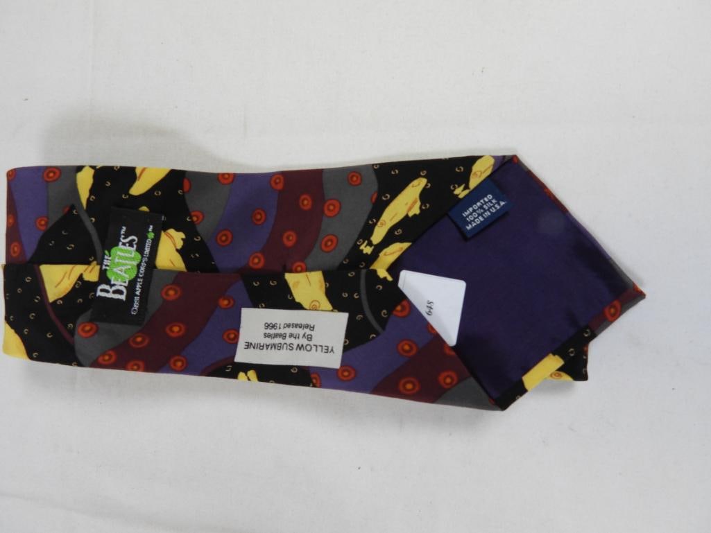 BEATLES MENS Silk Tie "Yellow Submarine": BEATLES MENS Silk Tie: "Yellow Submarine"