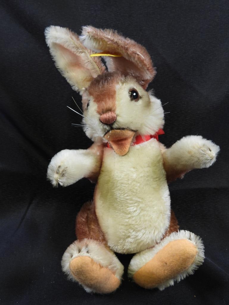 Vintage STEIFF rabbit (1 of 5)