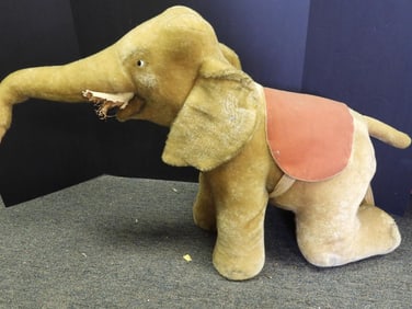 Vintage large 32" long STEIFF elephant