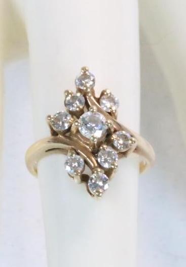 14kt yellow gold diamond cluster ring 4.7 grams Size 5.75 (1 of 6)