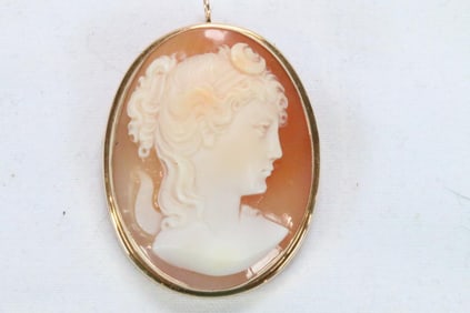14KT Gold Cameo Pin? Brooch Pendant 5.9 grams