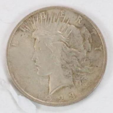 1924 Silver Peace Dollar Coin (1 of 2)