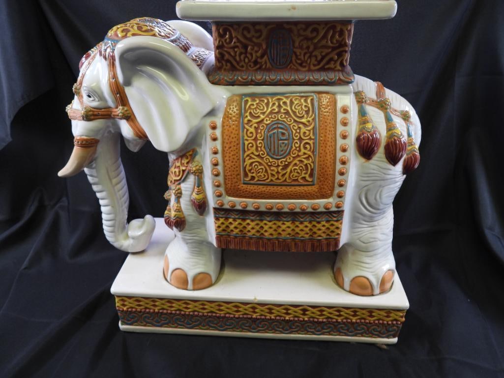 Large Ceramic Elephant Garden Plant Stand Matches lot 27 (1 of 6)