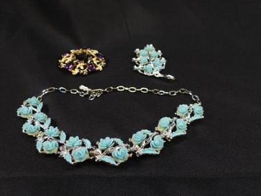 Vintage blue silvertone Necklace 2 brooches