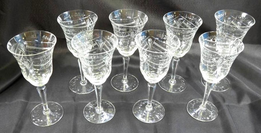 LOT OF 8 Etched clear wine glasses: LOT of 8 etched, clear wine glasses, approx. 8.25" tall, great condition