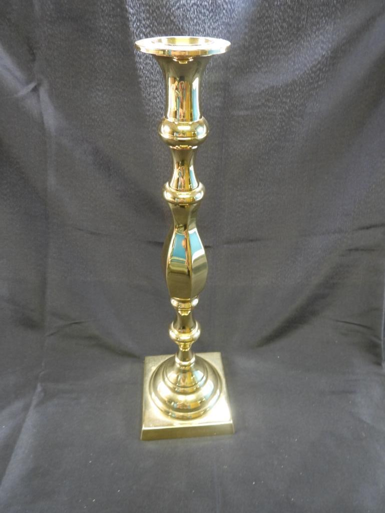 Baldwin Brass candle holder. (1 of 5)