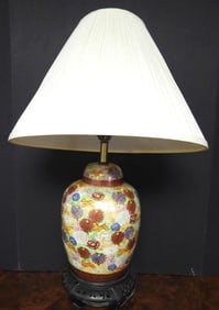 Chinese melon-size porcelain lamp