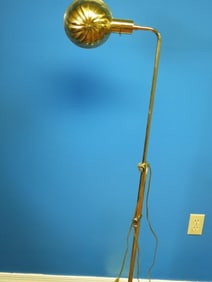 Classic brass shell floor lamp