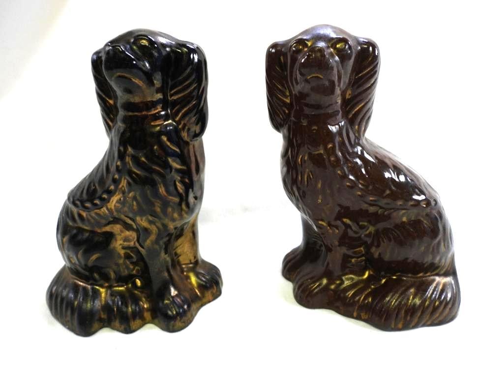 LOT OF 2 Vintage Staffordshire Style Ceramic lustre finish King Charles Spaniel Dogs (1 of 7)
