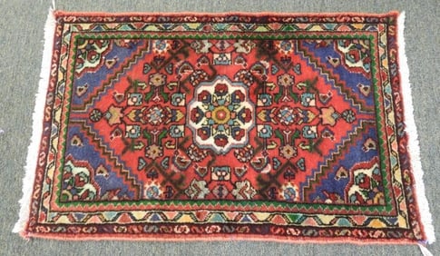 Vintage multi-colored 2' x 3' wool rug persian hand woven