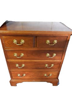 Stickley cherry nightstand/accent chest matches lot 157 two available: Stickley nightstand/accent chest of drawers: approx. 24.5" long, 30" tall and 16" wide front to back