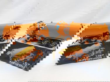 LOT OF 2 Vintage Wiking model of a Mercedes-Benz street-cleaning truck