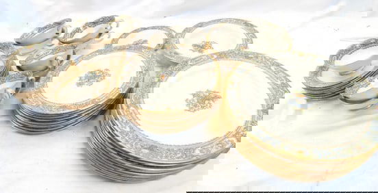 Lenox Autumn pattern Dinnerware Set - 9 servings 29 pieces