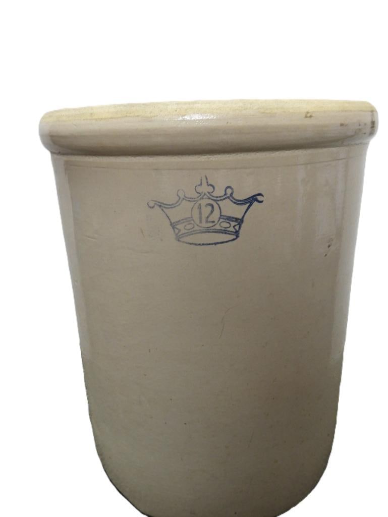 Vintage huge 12 gallon crock (1 of 2)