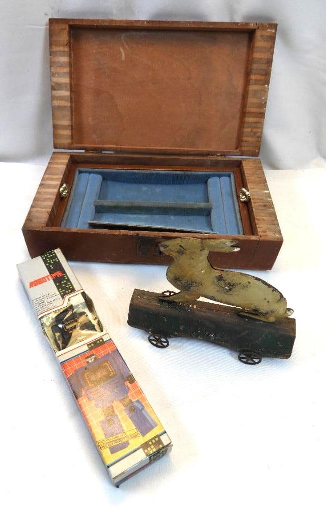 LOT OF 3  Antique bunny rabbit tin toy, trinket box and robotime toy (1 of 10)