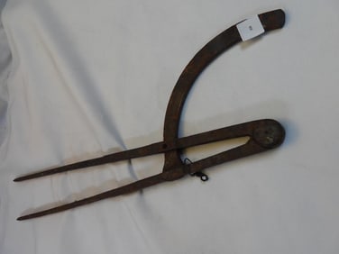 Rare antique 18th-century handmade solid wrought iron wing divider