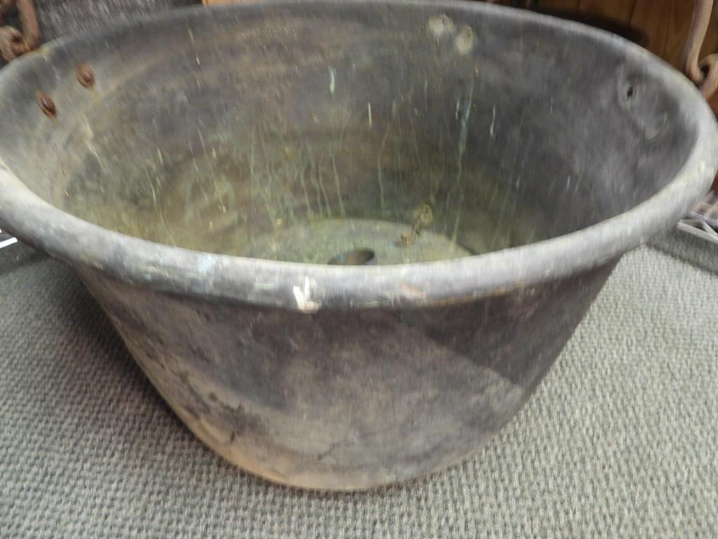 Antique HUGE copper pot (1 of 7)