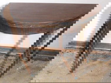 Vintage half-round to full-round gate-leg accent table