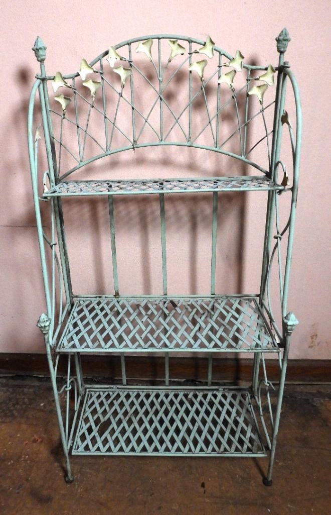 Vintage cast iron folding garden plant stand (1 of 2)