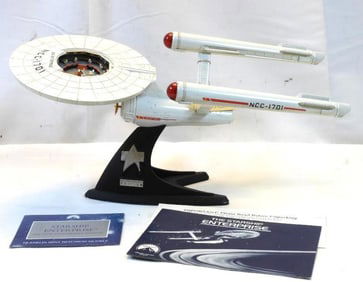 Dinky Toys STAR TREK STARSHIP ENTERPRISE 25th Anniversary Franklin Mint Model