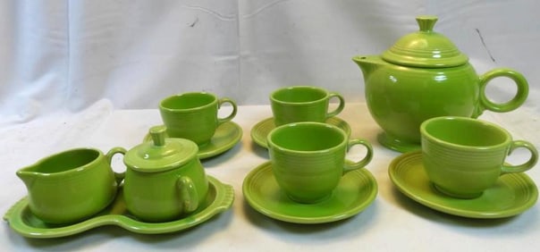 LOT OF FIESTA WARE lime green tea items including pitcher, sugar/creamer