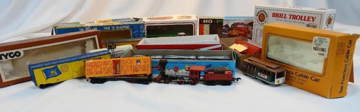 Huge LOT OF Model Trains including HO, Tyco and Bachman's