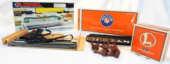 LOT of 3 LIONEL train items (bridge, track, and bumpers