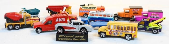 LOT of Kellogg's/HOT WHEELS, including '57 Chevrolet corvette