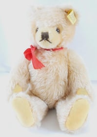 STEIFF 9.5" tall bear with 0201/26 ear tag and STEIFF button