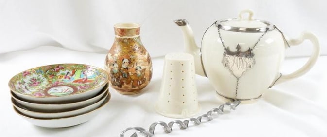 LOT OF 7: white porcelain tea set and Chinese plates/vase