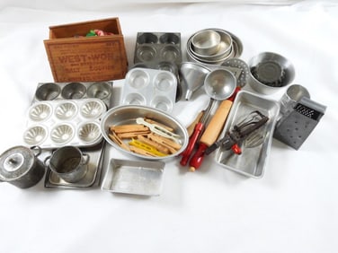Huge LOT of vintage metal children toy kitchen utensils