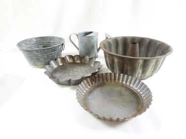 LOT OF 5 Vintage metal kitchen items including bundt pan