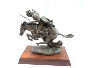 Franklin Mint Frederic Remington Art Museum 6" "The Cheyenne" statue on stand